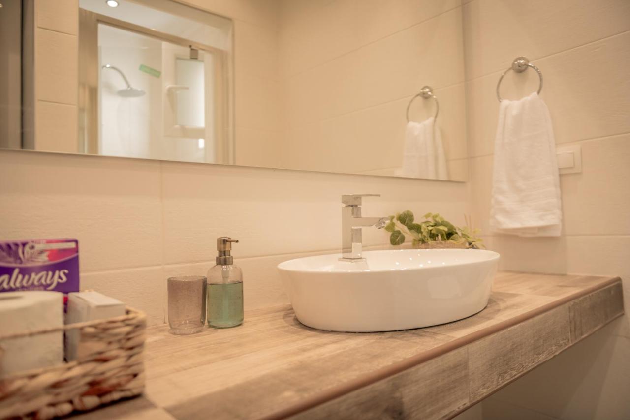 Aphrodite's On Agia Sofia Midas Appartement *
